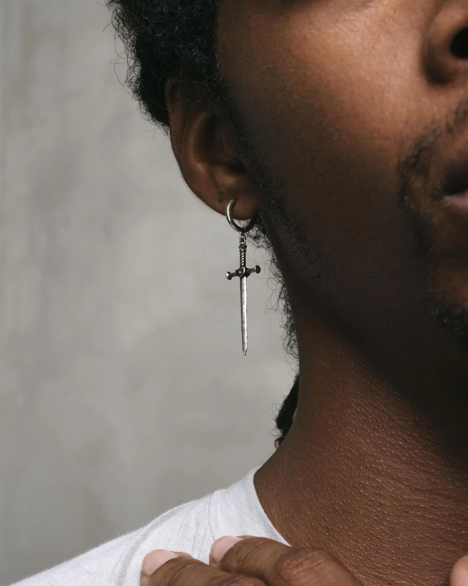 Aradia Sword Earrings - Image 4