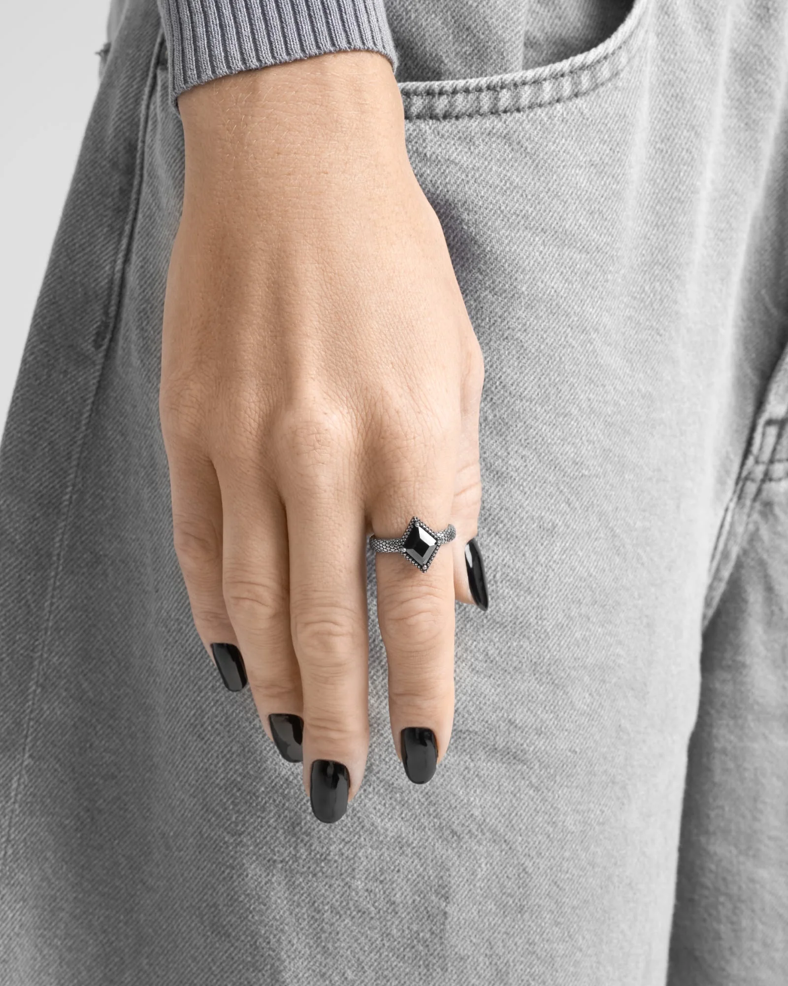 Black Lake Serpent Ring - Image 2