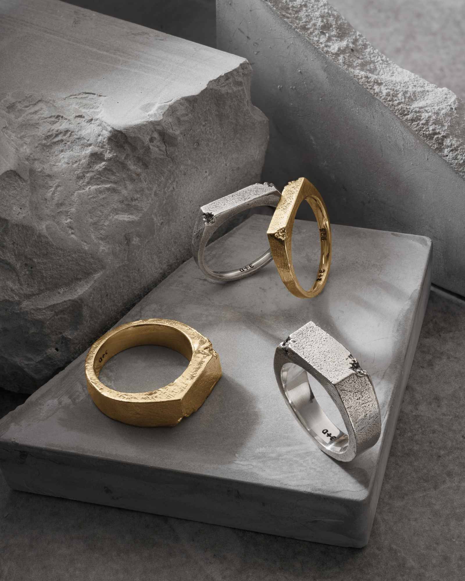 Brute Signet Ring - Image 5