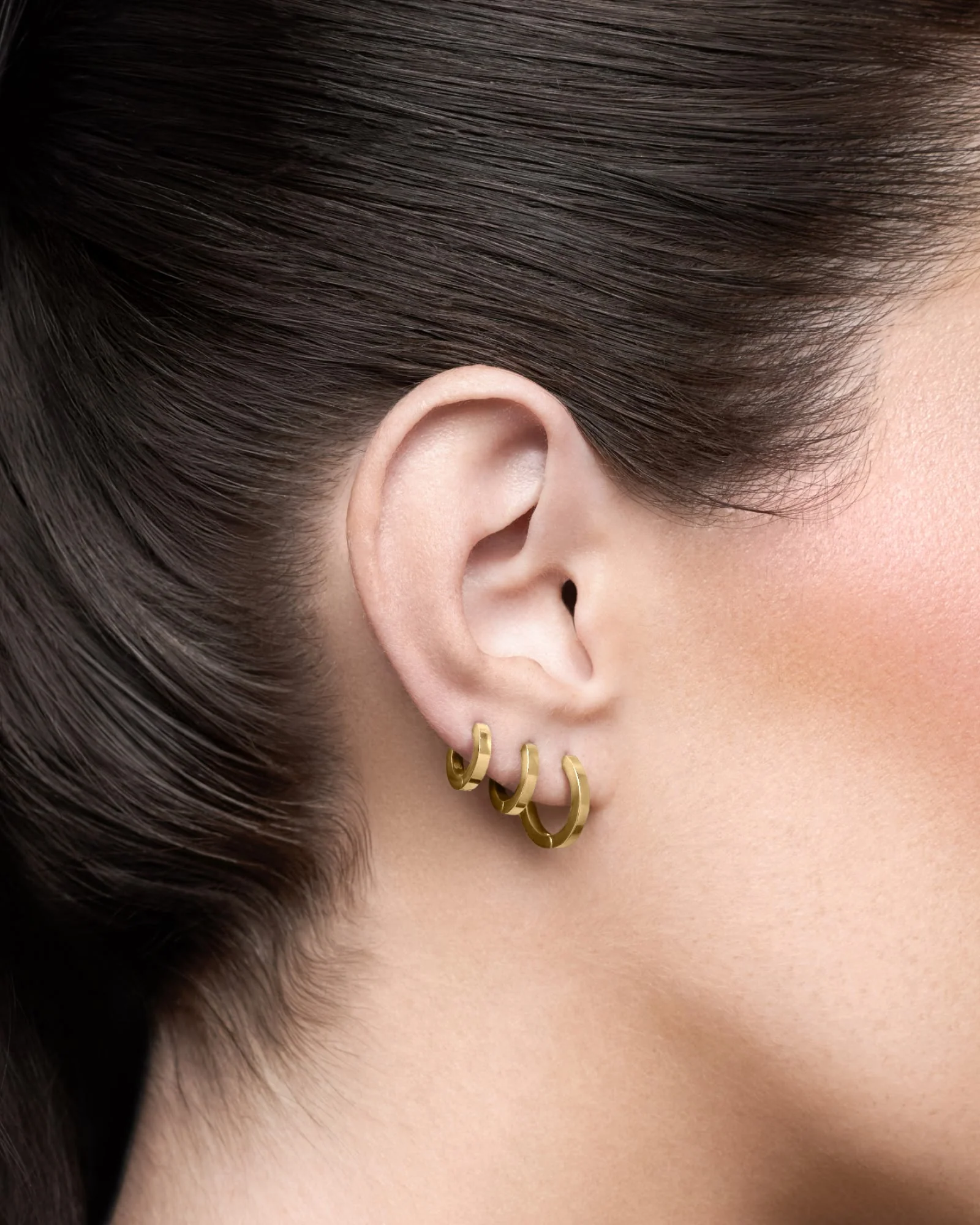 Classic Court Huggie Earrings - Image 5