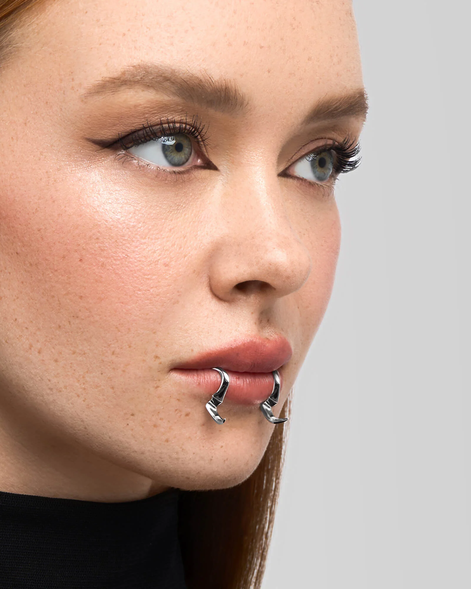 Delirium Lip Cuff - Image 3