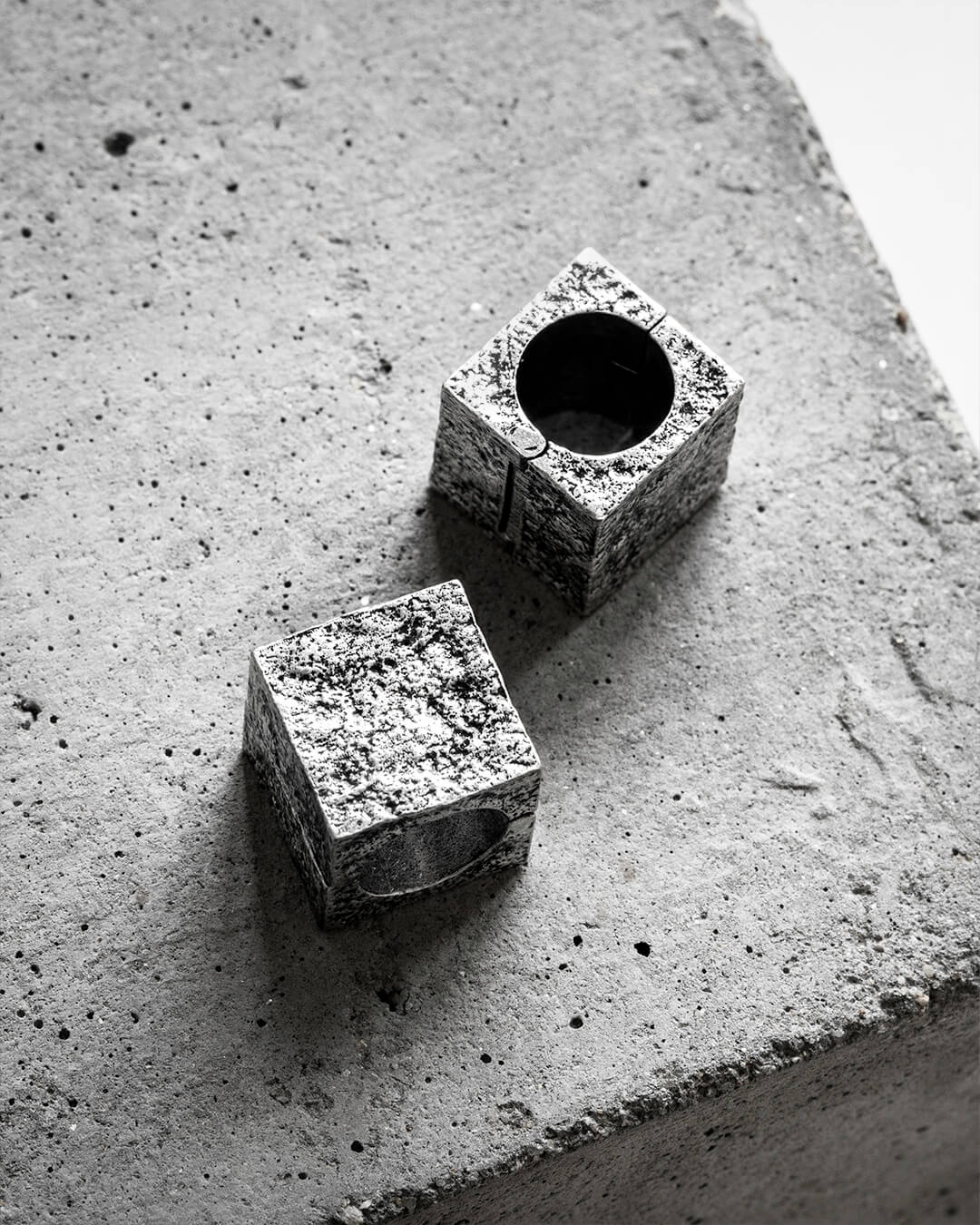 Drax Cube Hangers - Image 5