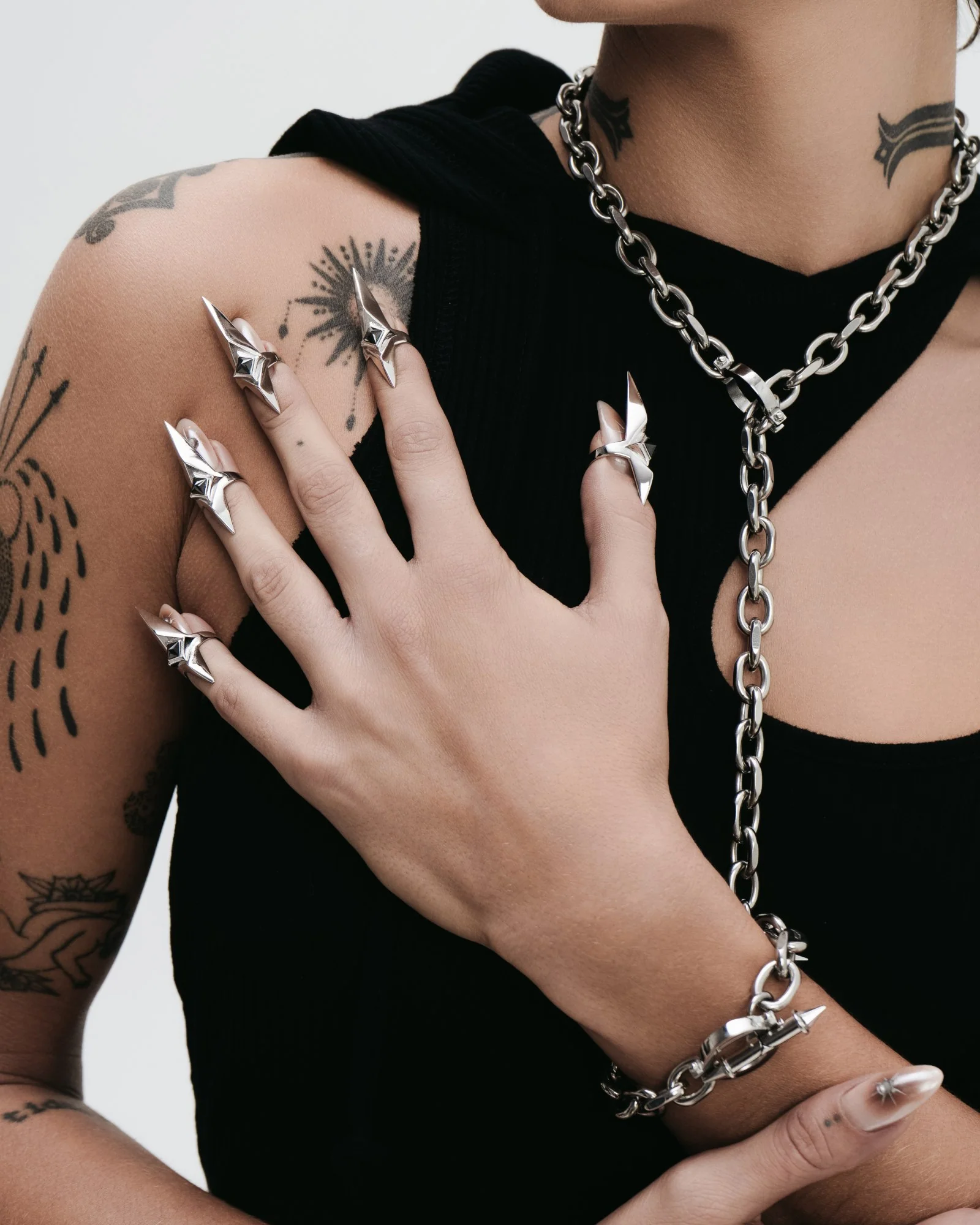 Lucent Nail Ring - Image 5