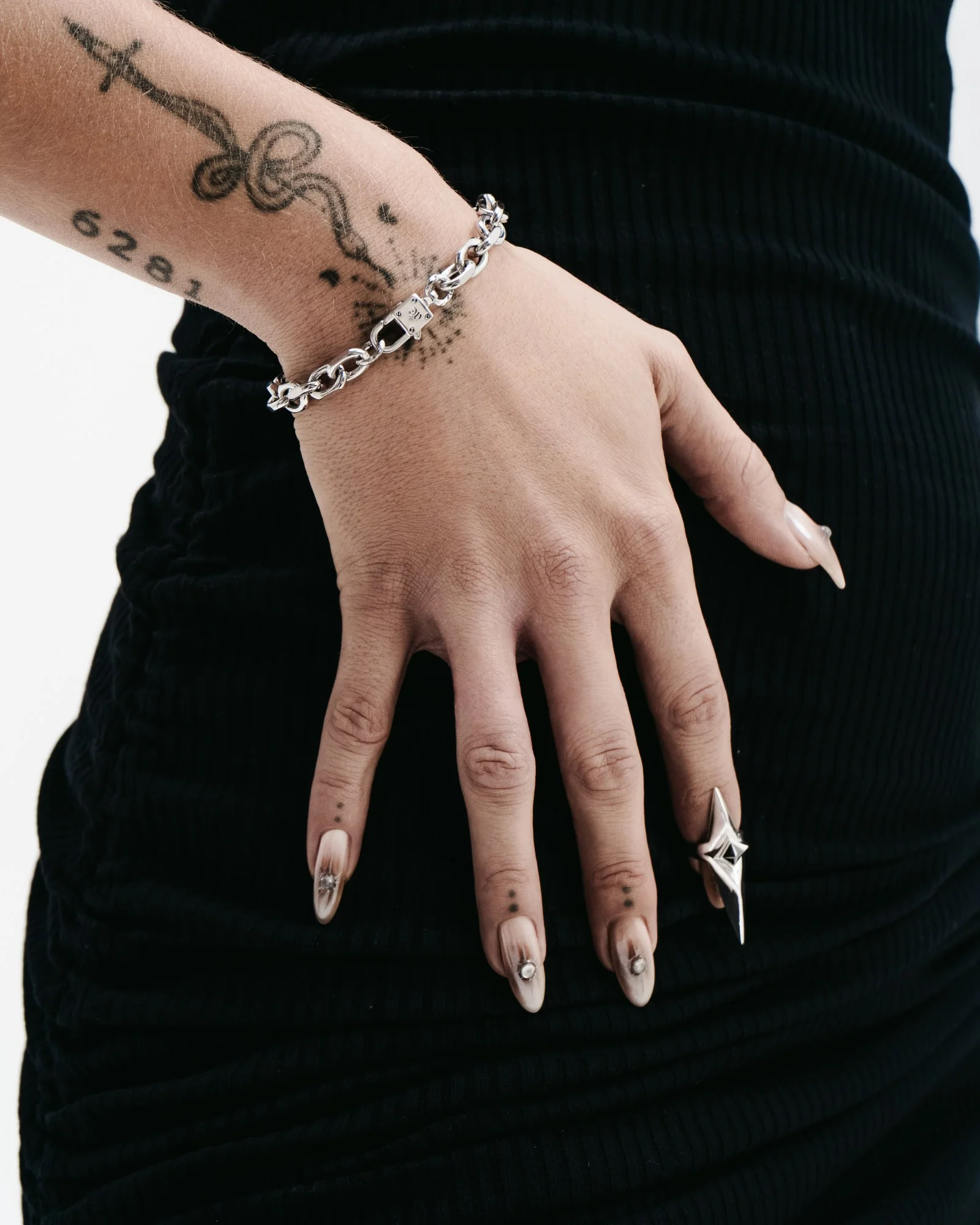 Lucent Nail Ring - Image 7