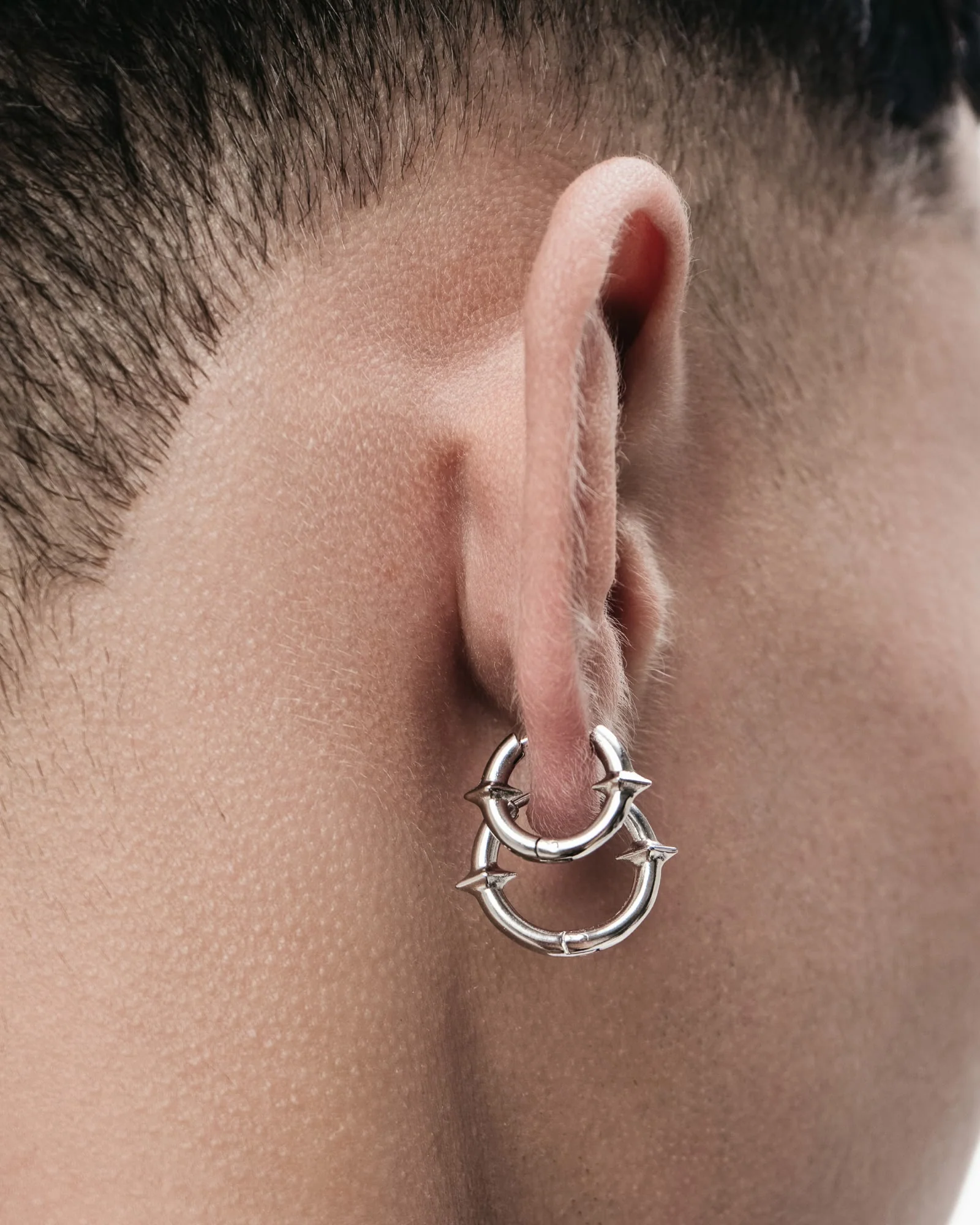Qria Hoop Earrings Set - Image 12