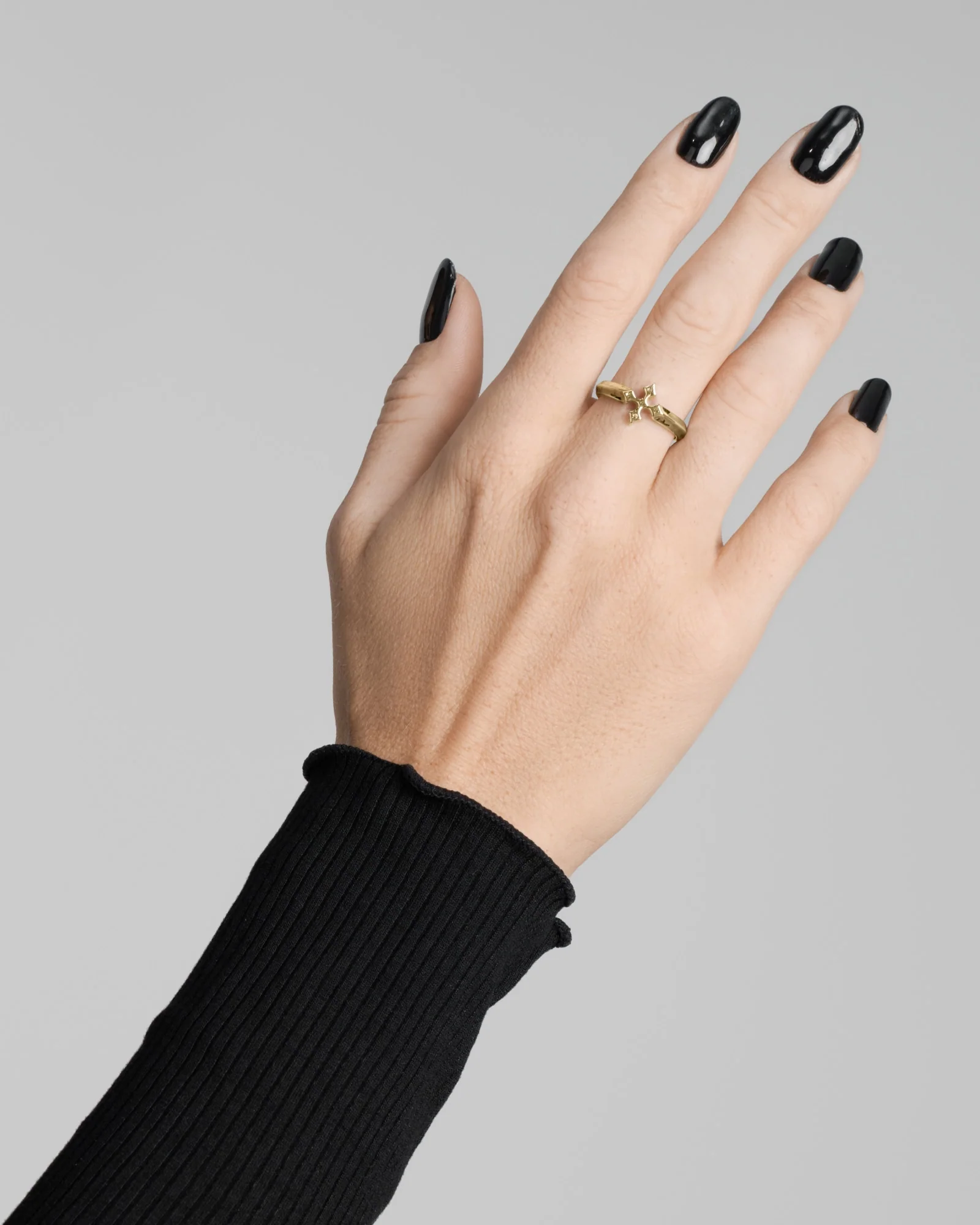 Sigil Mini Ring - Image 3