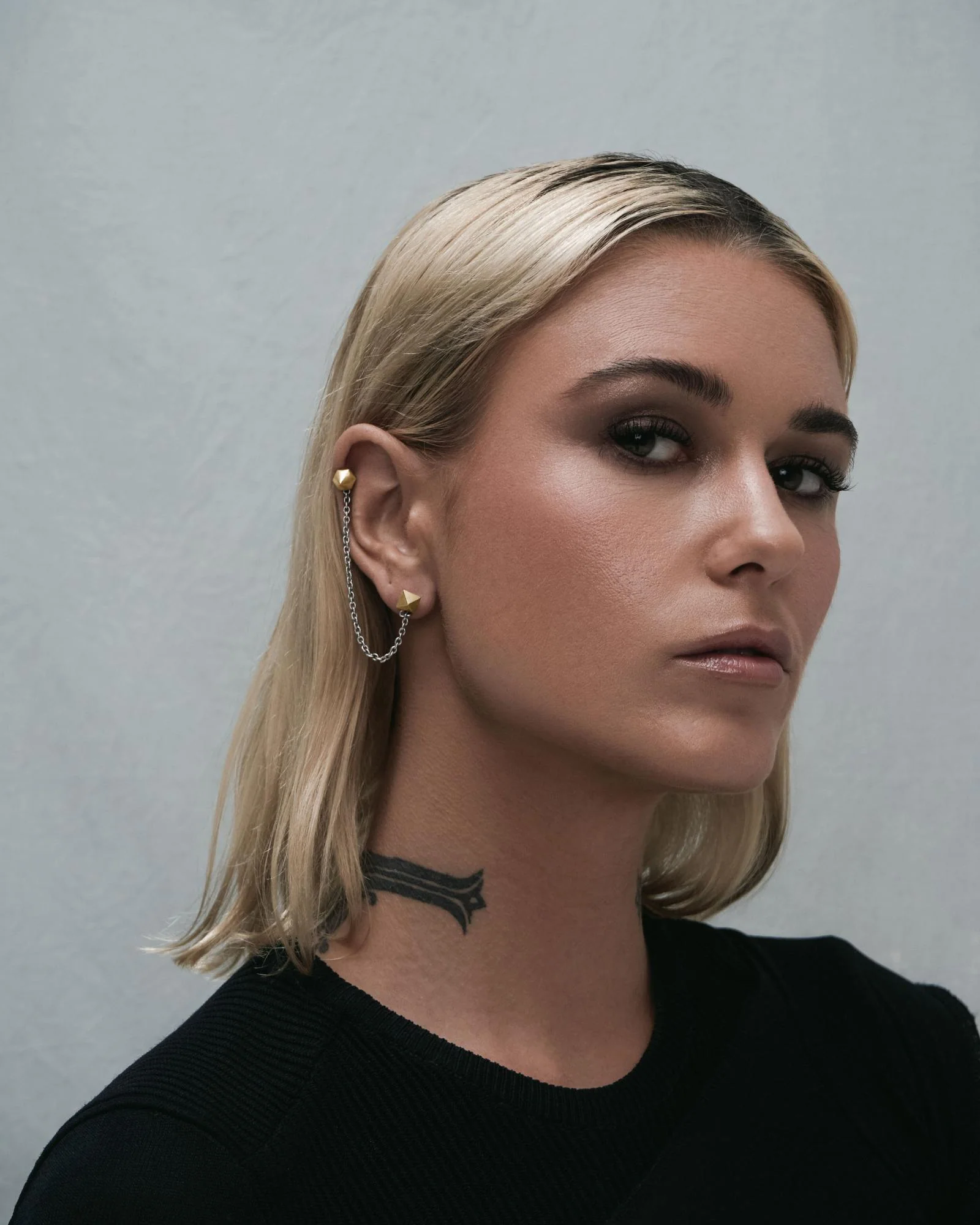 Sync Chain Earrings - Image 2